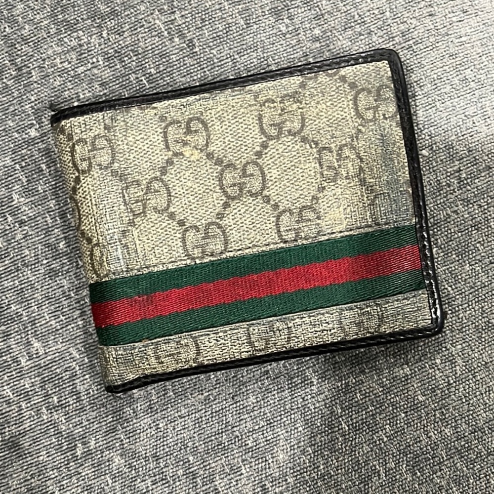 Gucci Men’s GG Supreme Monogram Leather Wallet Interlocking G